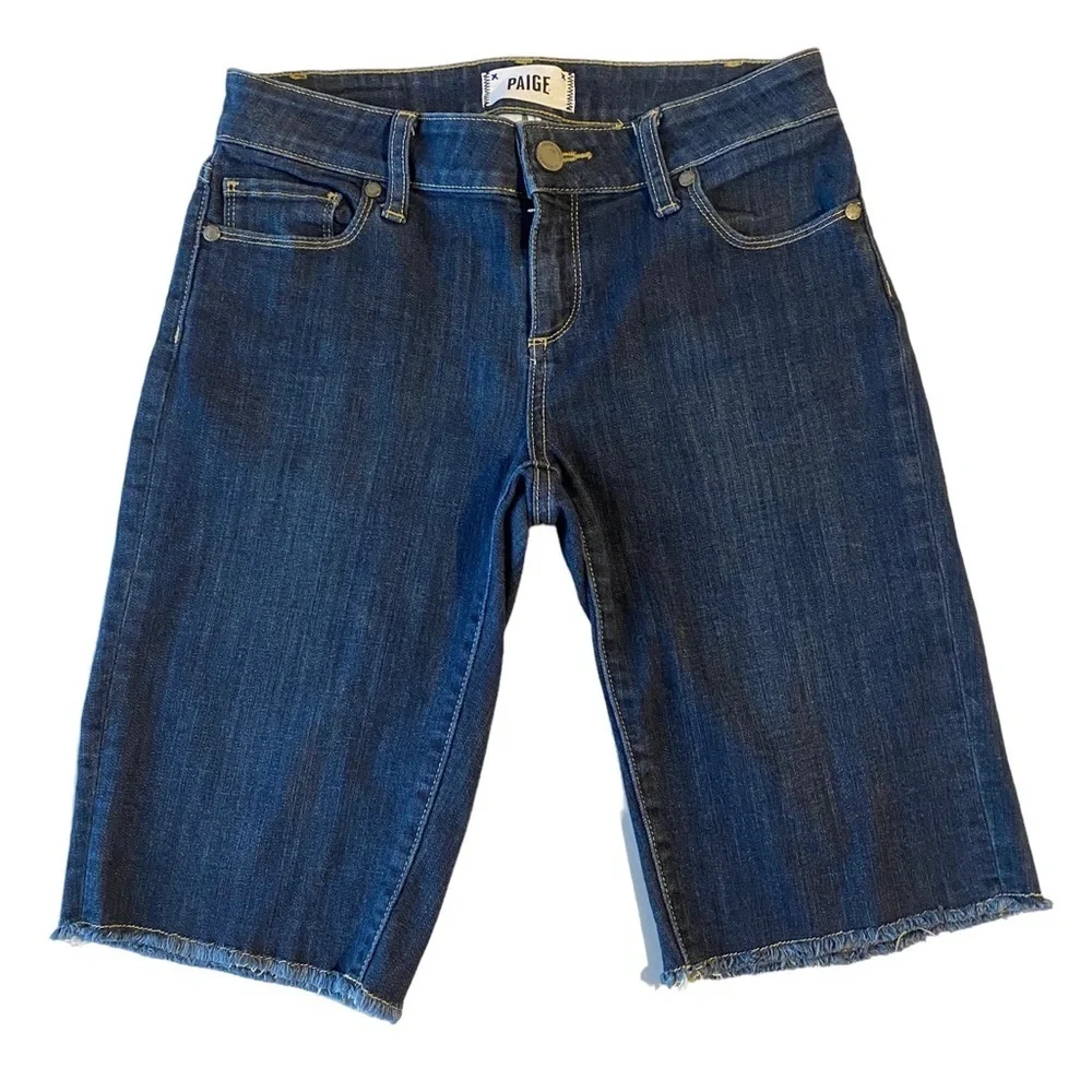 PAIGE Woman’s Dark Wash Cotton Blend Bermuda Raw Hem Jean Shorts, Size 25 - Picture 1 of 9